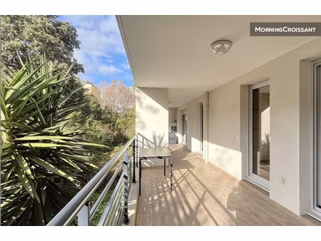 carré d'or t3 de standing + parking