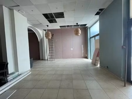 fonds de commerce - 100m ²