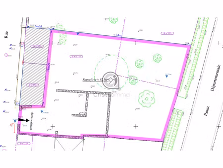terrain constructible non viabilisé de 825m2