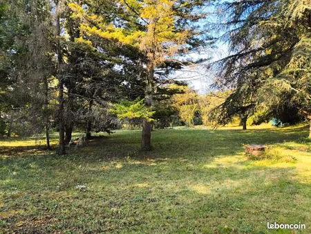 terrain 800 m² javrezac