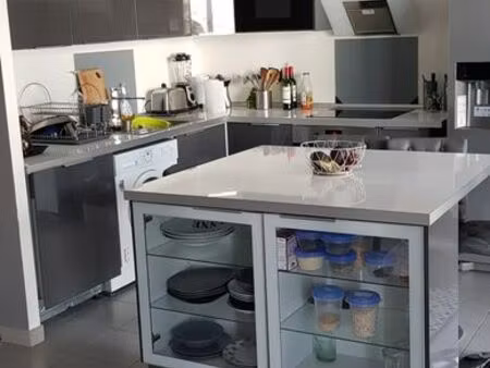 bel appartement meublé à louer