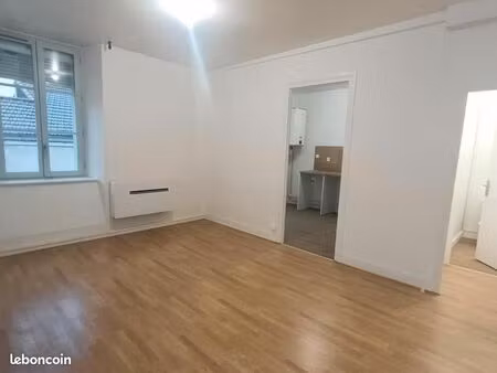 appartement 3 pièces 64 m²