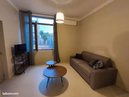 t2 rénové 40m² – quartier cathédral – chauffage pompe à chaleur