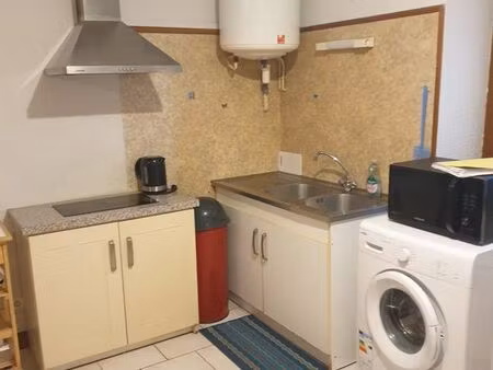 studio meublé de 23 m2 au rdc centre ville de rieumes