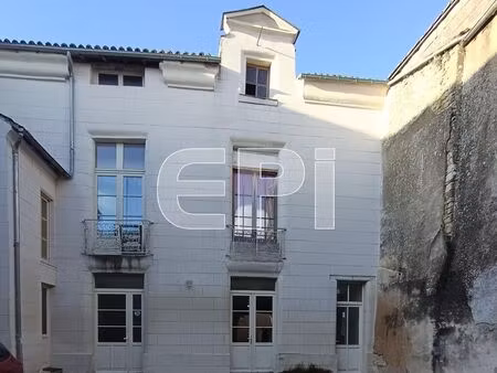 vente maison 8 pièces 160 m² loudun (86200)