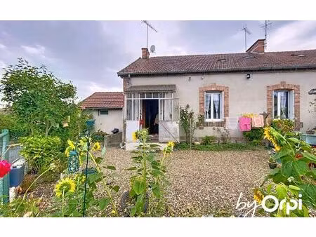 maison saint-éloy-les-mines 66 m² t-3 à vendre  67 100 €