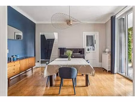 maison de luxe à vendre à écully : 1 090 000 € | 236m²