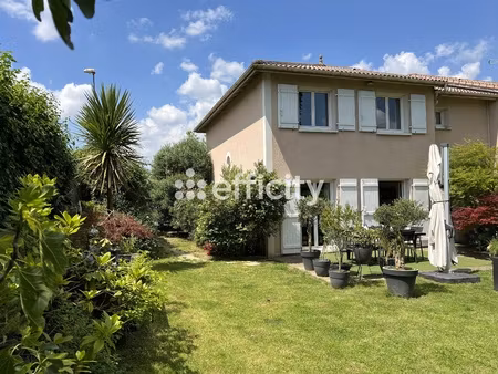 maison 5 pièces - 95 m²