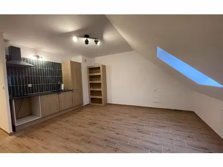 location appartement  24.46 m² t-1 à étréchy  600 €