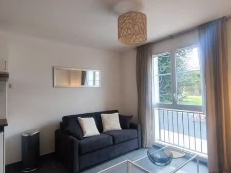 studio meublé à loué