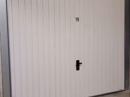 garage/box fermé port marianne