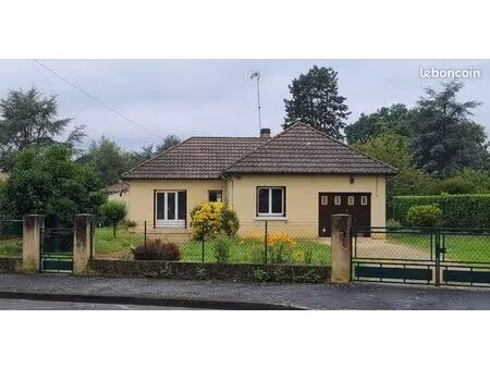 maison t4  plain pied quartier résidentiel