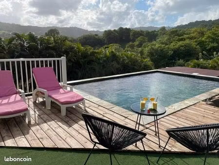 villa avec piscine+appartement en bas de villa