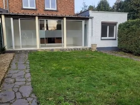 maison familiale de 116 m²  située à fretin (59273)  à 15 minutes de lille  proche de tout