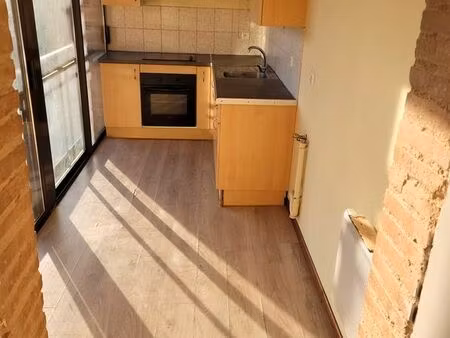 t2 duplex 65m2 centre-ville beaumont de lomagne