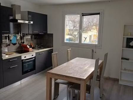 loue apparemment meublé 40 m2 neydens