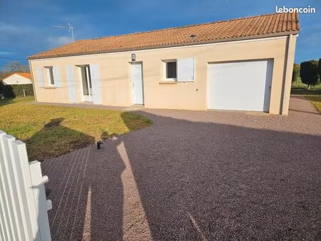 maison de location airvault