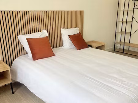 vente locaux professionnels 240 m² à pauillac (33250)  367 000 €