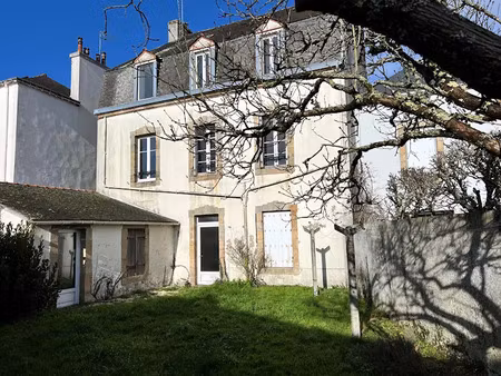 vente immeuble 9 pièces 221 m² à auray (56400)  466 480 €