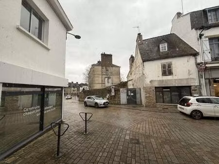 vente bureaux et commerces à auray (56400) : à vendre / 140m² auray