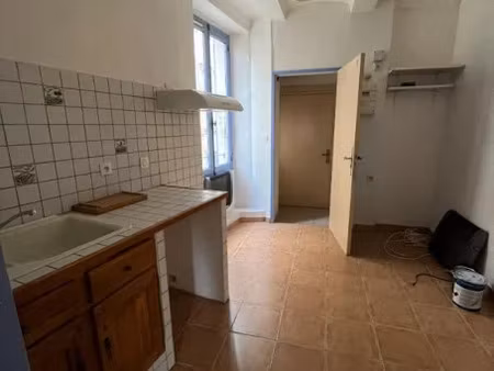 location appartement 1 pièce 24.34 m² à barjac (30430)  285 €