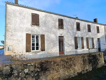 maison en pierre centre bourg de vix à rénover avec fort potentiel