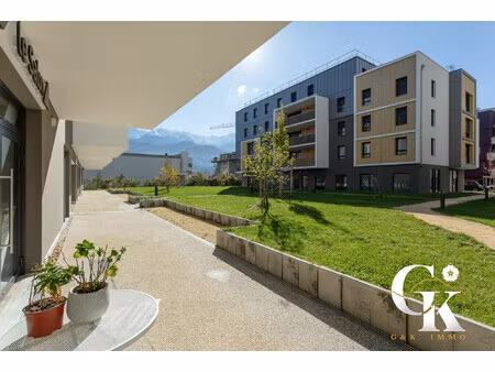 local commercial 70 m2