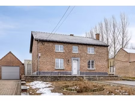 ruime gezinswoning met grote tuin in het landelijke opheers