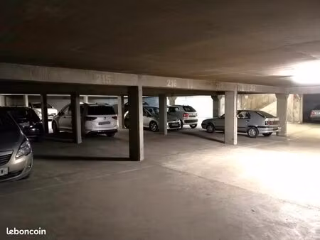 ? creil centre ◊ place sécurisée & accès facile ?2 27/jour