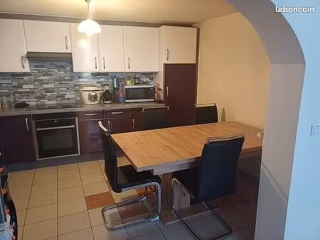 appartement 3 pièces 65 m²