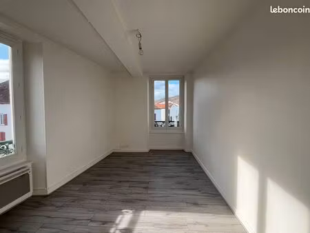 appartement à 100m de l'église