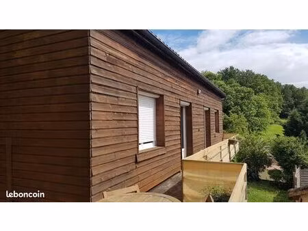 t2 calme avec terrasse et jardin 5mm centre sarlat