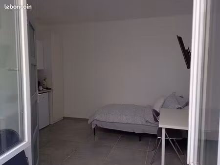 studio meublé – rez-de-chaussée côté cour quartier gambetta