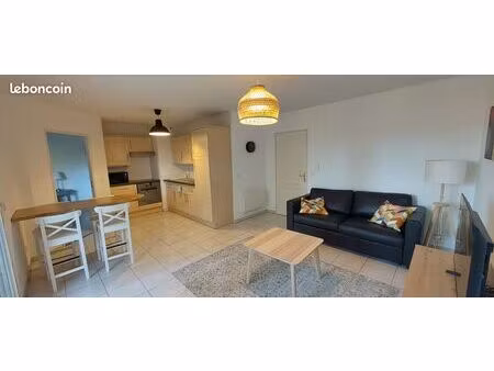 beau t2 meublé 43 m2 orienté sud avec terrasse + 1 parking – centre de prévessin-moëns