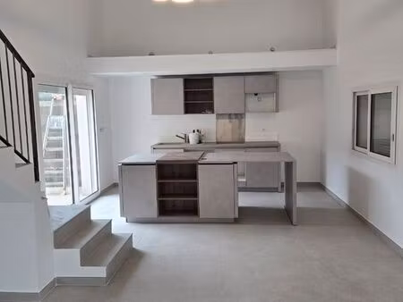 à louer – spacieux appartement 160 m² à espeluche (drôme)