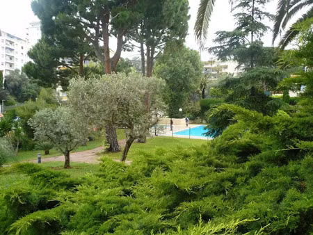 location appartement 3 pièces 76.32 m² à nice (06000)  1 650 €