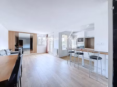 location meublée appartement 4 pièces 79 m² à nice (06000)  1 500 €