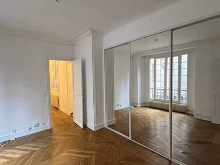location appartement 2 pièces 41.21 m² à paris 3ème (75003)  1 518 €