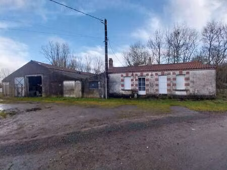 vente maison à la garnache (85710) : à vendre / 67m² la garnache