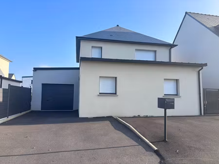 location maison 6 pièces 109 m² à ploufragan (22440)  1 100 €