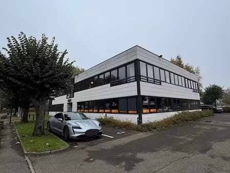 location locaux professionnels 91 m² à strasbourg (67000)  1 596 €