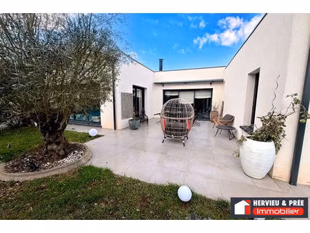 a vendre proche golf de caen belle maison moderne de plain pied