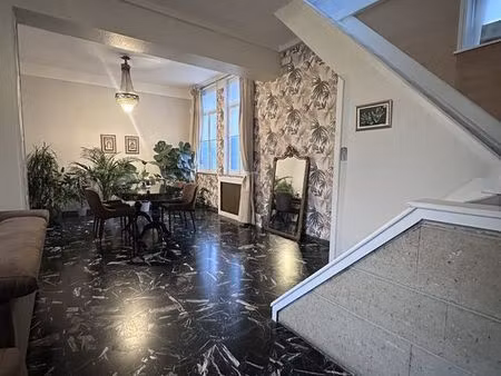 maison 7 pièces 190 m²