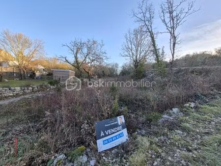 terrain de 1 100 m² à balazuc