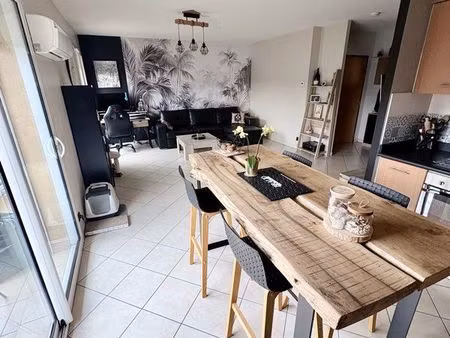 appartement t3–69 m²-plein sud –balcon  terrasse et garage double