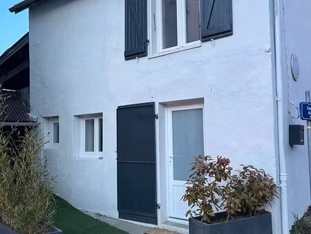 maison de village avec cour