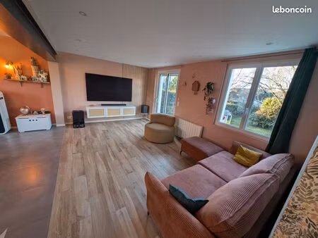 maison centre bricquebec