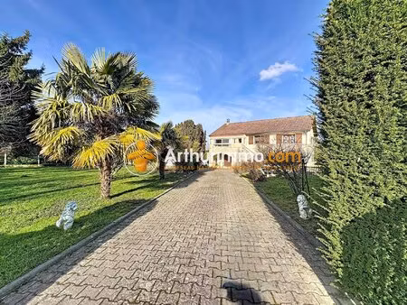 villa spacieuse de 150 m2 à sérézin de la tour