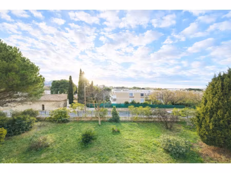 appartement de type 4 de 64 m2 secteur sainte-anne 13008