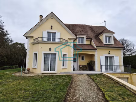 très belle maison de 205m2 / terrain 1266m2 t7